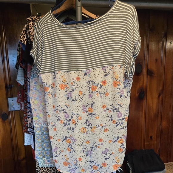 Rewind blouse top shirt front pocket misses size medium new without tags - Picture 3 of 5